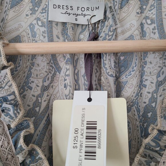 DRESS FORUM Paisley Tiered Maxi Dress - Picture 5 of 8